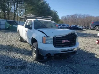 2009 GMC Sierra 2500HD SLE z VIN 1GTHK59K89E156835, wystawiony jako Copart lot #47450515 z przebiegiem 163 996 mil mil oraz Szkoda całkowita • Salvage title. Historia ofert i sprzedaży dostępna na DreamBid. Obrazek 10.