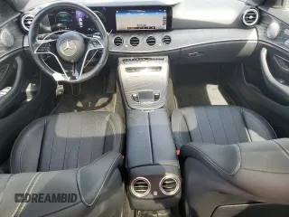 2021 Mercedes-Benz E 350 z VIN W1KZF8EB8MA905154, wystawiony jako Copart lot #57207645 z przebiegiem 66 725 mil mil oraz Szkoda całkowita • Salvage title. Historia ofert i sprzedaży dostępna na DreamBid. Obrazek 8.
