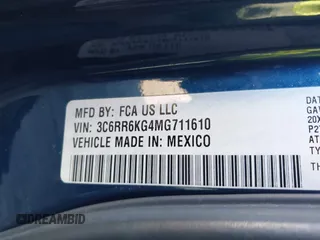 2021 Ram 1500 Tradesman z VIN 3C6RR6KG4MG711610, wystawiony jako IAAI lot #40942505 z przebiegiem 9 949 mil mil oraz . Historia ofert i sprzedaży dostępna na DreamBid. Obrazek 9.