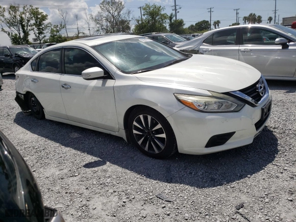 2016 Nissan Altima 2.5 SL with VIN 1N4AL3AP2GC165295, listed as a Copart auction lot 52247795 with 145,935 mi miles and Salvage Title. Bid and sale history available at carsss.com. Image 4.