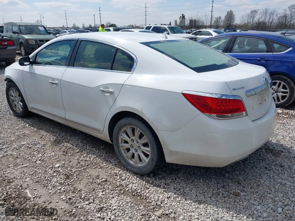 2013 Buick LaCrosse with VIN 1G4GA5E30DF230244, listed as a IAAI auction lot 41928325 with 149,030 mi miles. Bid and sale history available at carsss.com. Image 3.