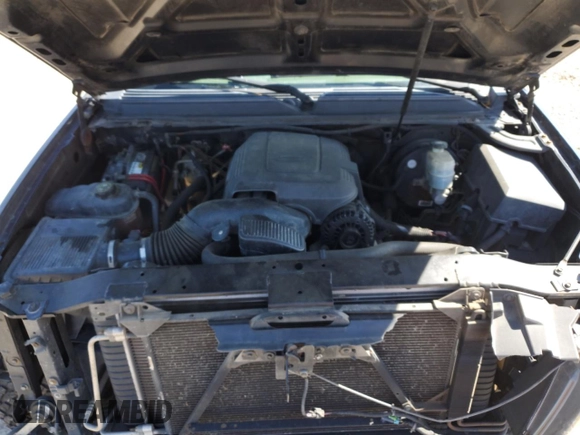 2007 Chevrolet Tahoe LS с VIN 1GNFC13CX7R396240, выставлен на аукционе Copart как лот 52126425 с пробегом 251 961 миль миль и Списание • Salvage title. История ставок и продаж доступна на DreamBid. Изображение 13.