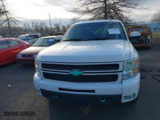 2013 Chevrolet Silverado 1500 LTZ with VIN 3GCPKTE76DG325060, listed as a IAAI auction lot 41383660 with 157,572 mi miles. Bid and sale history available at carsss.com. Image 12.
