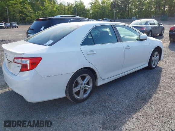 2012 Toyota Camry L with VIN 4T1BF1FK5CU533363, listed as a IAAI auction lot 42128577 with 1 mi miles. Bid and sale history available at carsss.com. Image 4.