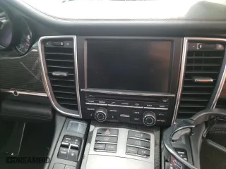 2014 Porsche Panamera GTS with VIN WP0AF2A74EL083559, listed as a Copart auction lot 66331304 with 0 mi miles and Non Repairable. Bid and sale history available at carsss.com. Image 9.