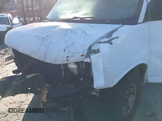 2007 Chevrolet Express Cargo Van with VIN 1GCGG25V871252982, listed as a IAAI auction lot 41480672 with 1 mi miles. Bid and sale history available at carsss.com. Image 6.