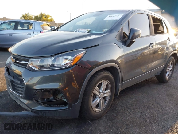 2019 Chevrolet Trax LS with VIN 3GNCJKSB8KL365883, listed as a IAAI auction lot 42010924 with Not Provided miles. Bid and sale history available at carsss.com. Image 2.