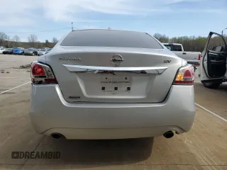 2015 Nissan Altima SV z VIN 1N4AL3AP9FC595825, wystawiony jako Copart lot #51223605 z przebiegiem 136 199 mil mil oraz Szkoda całkowita • Salvage title. Historia ofert i sprzedaży dostępna na DreamBid. Obrazek 6.
