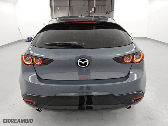 2021 Mazda Mazda3 Hatchback Premium with VIN JM1BPAML3M1303899, listed as a Copart auction lot 89281155 with 44,324 mi miles and Clean Title. Bid and sale history available at carsss.com. Image 6.