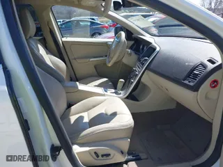 2012 Volvo XC60 3.0L with VIN YV4902DZ5C2250786, listed as a IAAI auction lot 41758295 with 170,725 mi miles. Bid and sale history available at carsss.com. Image 5.