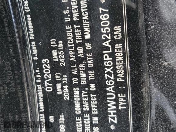 2023 Lamborghini Huracan z VIN ZHWUA6ZX6PLA25067, wystawiony jako Copart lot #79047854 z przebiegiem 13 217 mil mil oraz Nie do naprawy • Non repairable. Historia ofert i sprzedaży dostępna na DreamBid. Obrazek 13.