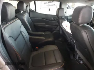 2022 GMC Acadia AT4 with VIN 1GKKNLLS5NZ180883, listed as a Copart auction lot 56915655 with 68,595 mi miles and Salvage title. Bid and sale history available at DreamBid. Image 11.