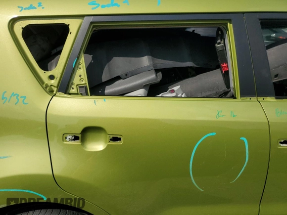 2019 Kia Soul z VIN KNDJN2A24K7920774, wystawiony jako Copart lot #55518585 z przebiegiem 28 858 mil mil oraz Szkoda całkowita • Salvage title. Historia ofert i sprzedaży dostępna na DreamBid. Obrazek 10.