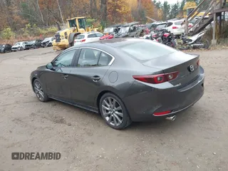 2024 Mazda 3 S Preferred z VIN 3MZBPACM7RM431371, wystawiony jako IAAI lot #40676189 z przebiegiem 276 mil mil oraz . Historia ofert i sprzedaży dostępna na DreamBid. Obrazek 3.