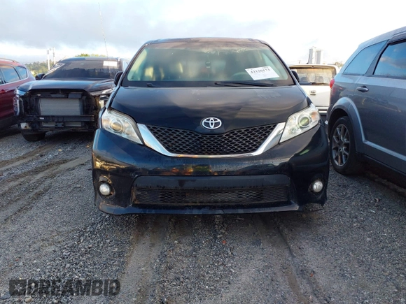 2011 Toyota Sienna SE with VIN 5TDXK3DC0BS045860, listed as a IAAI auction lot 42120173 with 285,091 mi miles and . Bid and sale history available at DreamBid. Image 12.