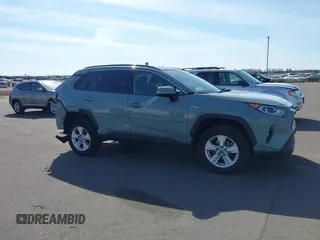 2021 Toyota RAV4 Hybrid XLE with VIN 4T3RWRFVXMU042576, listed as a IAAI auction lot 41904547 with 27,675 mi miles. Bid and sale history available at carsss.com. Image 13.