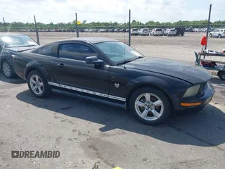 2009 Ford Mustang with VIN 1ZVHT80NX95112192, listed as a IAAI auction lot 42056743 with 141,206 mi miles and . Bid and sale history available at carsss.com. Image 1.