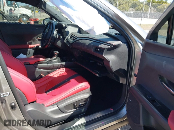 2022 Lexus UX 200 F Sport z VIN JTHE3JBH3N2056014, wystawiony jako IAAI lot #41832434 z przebiegiem 25 693 mil mil oraz . Historia ofert i sprzedaży dostępna na DreamBid. Obrazek 5.