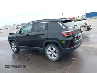 2018 Jeep Compass Latitude z VIN 3C4NJDBB7JT232821, wystawiony jako IAAI lot #42509561 z przebiegiem 142 526 mil mil oraz . Historia ofert i sprzedaży dostępna na DreamBid. Obrazek 14.