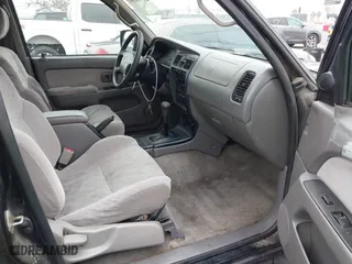 2001 Toyota 4Runner SR5 with VIN JT3GN86R410198897, listed as a IAAI auction lot 41924580 with 330,392 mi miles. Bid and sale history available at carsss.com. Image 5.