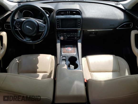2017 Jaguar F-Pace 35t Prestige with VIN SADCK2BV3HA067567, listed as a Copart auction lot 61376675 with 122,224 mi miles and Clean title. Bid and sale history available at DreamBid. Image 8.