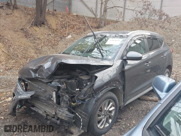 2018 Hyundai Tucson SEL with VIN KM8J3CA44JU716548, listed as a IAAI auction lot 42064695 with 71,222 mi miles. Bid and sale history available at carsss.com. Image 2.