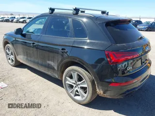 2025 Audi Q5 S line Premium z VIN WA1GAAFY7S2022643, wystawiony jako IAAI lot #41881316 z przebiegiem 8367 mil mil oraz . Historia ofert i sprzedaży dostępna na DreamBid. Obrazek 3.