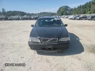 1999 Volvo S70 z VIN YV1LS55A1X1602877, wystawiony jako Copart lot #74921134 z przebiegiem 299 173 mil mil oraz Szkody całkowita. Historia ofert i sprzedaży dostępna na DreamBid. Obrazek 11.