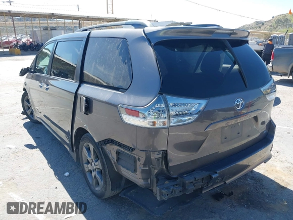 2016 Toyota Sienna SE с VIN 5TDXK3DC4GS708290, выставлен на аукционе IAAI как лот 41851812 с пробегом 136 544 миль миль и . История ставок и продаж доступна на DreamBid. Изображение 3.
