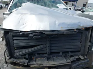 2020 Chevrolet Tahoe LT z VIN 1GNSCBKC8LR221971, wystawiony jako IAAI lot #41455932 z przebiegiem Nie podano mil oraz . Historia ofert i sprzedaży dostępna na DreamBid. Obrazek 10.