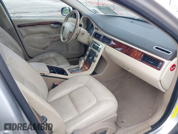 2007 Volvo S80 I6 with VIN YV1AS982871041161, listed as a IAAI auction lot 42171679 with 176,275 mi miles. Bid and sale history available at carsss.com. Image 5.