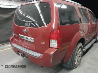 2005 Nissan Pathfinder SE z VIN 5N1AR18W35C725943, wystawiony jako IAAI lot #42119299 z przebiegiem 189 059 mil mil oraz . Historia ofert i sprzedaży dostępna na DreamBid. Obrazek 6.