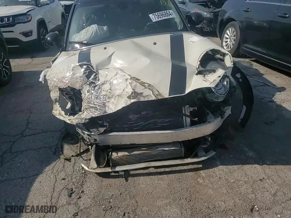 2015 MINI Cooper Hardtop 4 Door with VIN WMWXS5C50F2C63289, listed as a Copart auction lot 75696864 with 68,879 mi miles and Salvage Title. Bid and sale history available at carsss.com. Image 11.