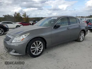 2015 Infiniti Q40 with VIN JN1CV6AR3FM521751, listed as a Copart auction lot 77569534 with 118,245 mi miles and Clean Title. Bid and sale history available at carsss.com. Image 1.
