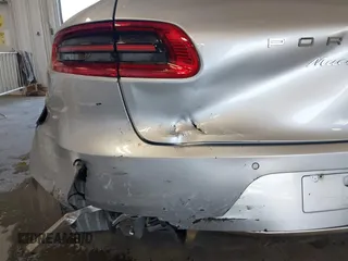 2017 Porsche Macan Turbo с VIN WP1AF2A53HLB60570, выставлен на аукционе IAAI как лот 42499063 с пробегом 49 065 миль миль и . История ставок и продаж доступна на DreamBid. Изображение 17.