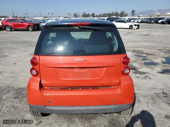 2008 Smart fortwo Pure with VIN WMEEJ31X28K185587, listed as a Copart auction lot 42464665 with 49,212 mi miles and Clean Title. Bid and sale history available at carsss.com. Image 6.