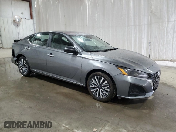 2025 Nissan Altima SV with VIN 1N4BL4DV7SN362397, listed as a Copart auction lot 53631075 with 3,476 mi miles and Salvage Title. Bid and sale history available at DreamBid. Image 4.