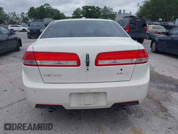 2012 Lincoln MKZ with VIN 3LNHL2GC1CR827429, listed as a IAAI auction lot 41993400 with 92,153 mi miles. Bid and sale history available at carsss.com. Image 16.