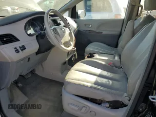 2014 Toyota Sienna Limited z VIN 5TDDK3DC5ES074424, wystawiony jako Copart lot #52831905 z przebiegiem 188 531 mil mil oraz Szkoda całkowita • Salvage title. Historia ofert i sprzedaży dostępna na DreamBid. Obrazek 7.
