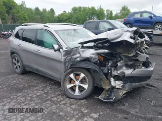 2019 Jeep Cherokee Limited with VIN 1C4PJMDX2KD374034, listed as a IAAI auction lot 42525282 with 80,357 mi miles and . Bid and sale history available at DreamBid. Image 1.