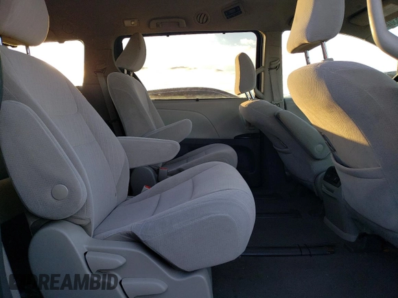 2020 Toyota Sienna LE with VIN 5TDJZ3DC4LS251654, listed as a Copart auction lot 82465304 with 140,250 mi miles and Salvage title. Bid and sale history available at DreamBid. Image 11.