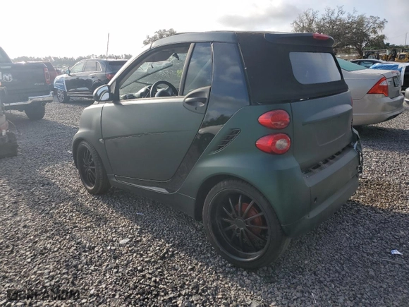 2009 Smart fortwo Passion with VIN WMEEK31X89K289001, listed as a Copart auction lot 51781925 with 79,742 mi miles and Salvage Title. Bid and sale history available at carsss.com. Image 2.