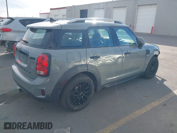 2017 MINI Countryman Cooper z VIN WMZYS7C38H3B63150, wystawiony jako IAAI lot #40754025 z przebiegiem 72 704 mil mil oraz . Historia ofert i sprzedaży dostępna na DreamBid. Obrazek 4.