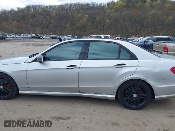 2011 Mercedes-Benz E 550 Luxury with VIN WDDHF9AB5BA457539, listed as a IAAI auction lot 42013168 with 89,572 mi miles and . Bid and sale history available at DreamBid. Image 14.