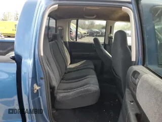 2004 Dodge Dakota Sport z VIN 1D7HG38N74S590407, wystawiony jako Copart lot #50175884 z przebiegiem 160 959 mil mil oraz Czysty tytuł • Clean title. Historia ofert i sprzedaży dostępna na DreamBid. Obrazek 10.
