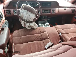 1991 Chevrolet Caprice z VIN 1G1BN53E9MW187619, wystawiony jako Copart lot #55291845 z przebiegiem 1 433 530 mil mil oraz Szkody całkowita. Historia ofert i sprzedaży dostępna na DreamBid. Obrazek 8.