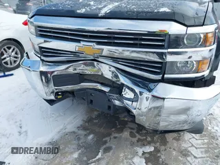 2017 Chevrolet Silverado 3500HD with VIN 1GC2KYEG9HZ384648, listed as a IAAI auction lot 41377641 with 45,941 mi miles and . Bid and sale history available at DreamBid. Image 6.