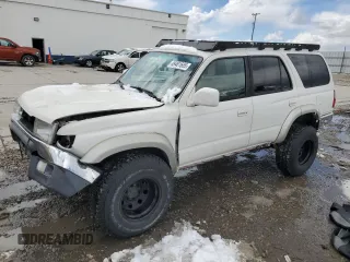 2000 Toyota 4Runner SR5 z VIN JT3HN86R1Y0323787, wystawiony jako Copart lot #49461655 z przebiegiem 349 412 mil mil oraz Szkoda całkowita • Salvage title. Historia ofert i sprzedaży dostępna na DreamBid. Obrazek 1.