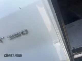 2017 Ford Transit с VIN 1FTBW3XMXHKA23092, выставлен на аукционе IAAI как лот 42734091 с пробегом 247 417 миль миль и . История ставок и продаж доступна на DreamBid. Изображение 15.