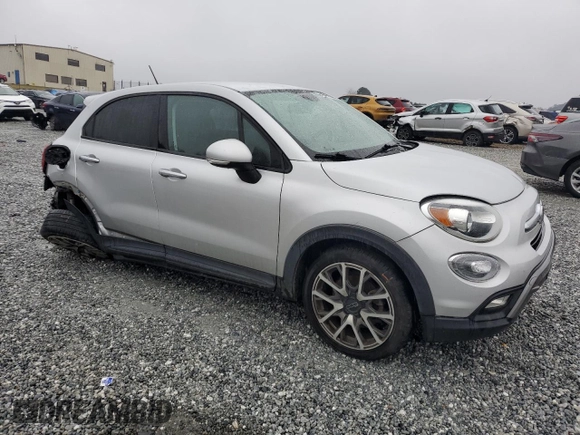 2016 FIAT 500X Trekking Plus with VIN ZFBCFXET1GP377528, listed as a Copart auction lot 83615184 with 112,183 mi miles and Salvage title. Bid and sale history available at DreamBid. Image 4.